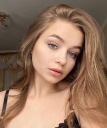 Фото проститутки Юля №4 в городе Нерюнгри